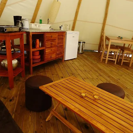 Nomad Planet Fiães do Rio