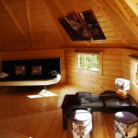 Nomad Planet Fiães do Rio