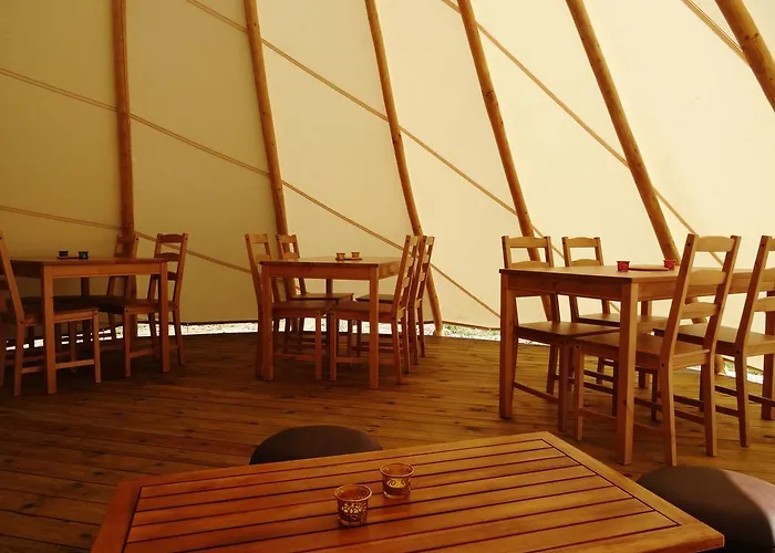 Nomad Planet Кемпинг