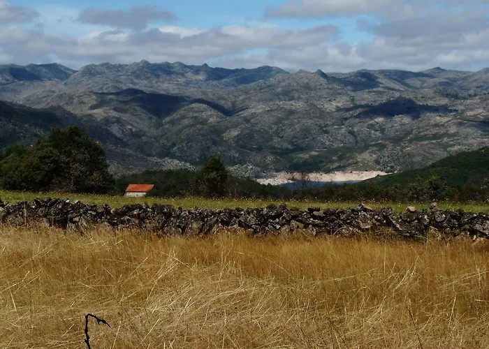 Nomad Planet Parque de Campismo *